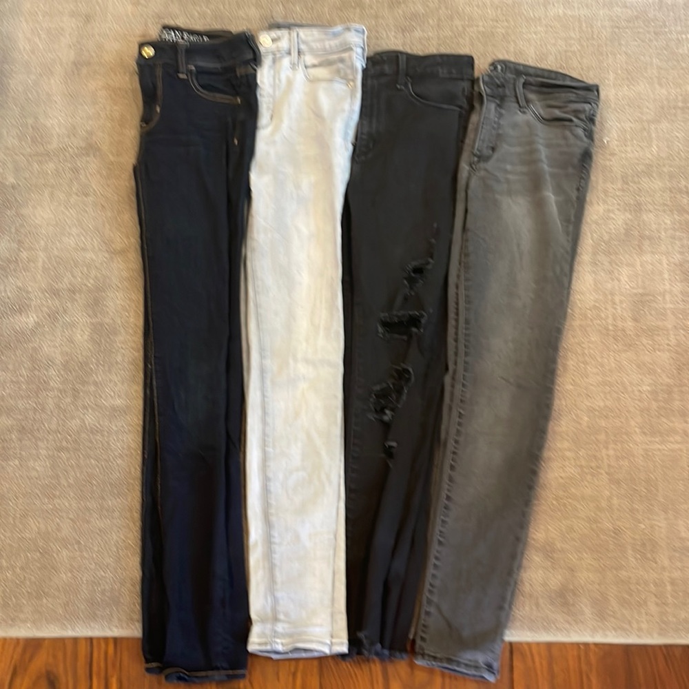 3 Abercrombie & Fitch  and 1 American Eagle. All size 25/0.
